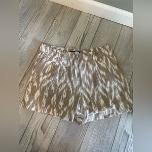 Tommy Hilfiger shorts size 6